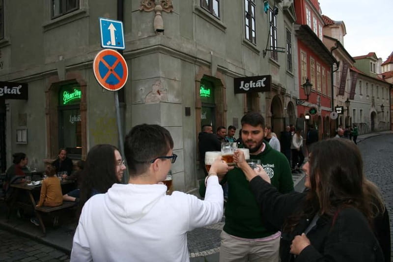 Prague Beer History: Highlights Tour with Tasting - Charles Bridge (about 25 minutes): beer stop with big Prague energy