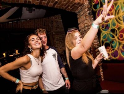 Prague: Beer Pong Experience with Unlimited Czech Beer - The 2-Hour Unlimited Beer Pong Flow (No Guesswork)