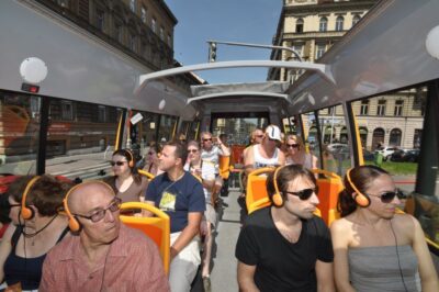Prague: Big Bus Hop-on Hop-off, Castle Tour and River Cruise - Using the 24-language audio guide so you don’t miss the point