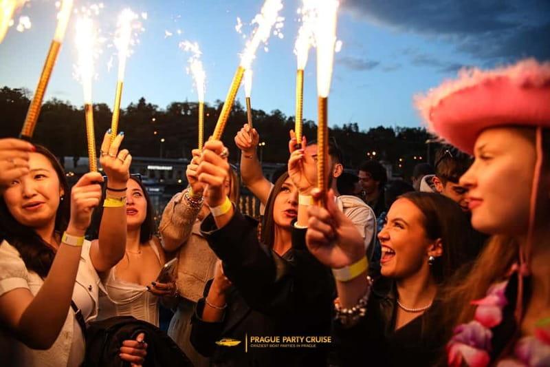 Prague : Boat Party with Afterparty at EPIC - Boarding at Loď Odra: What the Start Feels Like