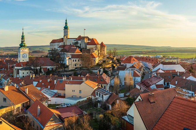 Prague-Bratislava One-Way Sightseeing Day Tour - Lunch, extra tickets, and the money checklist