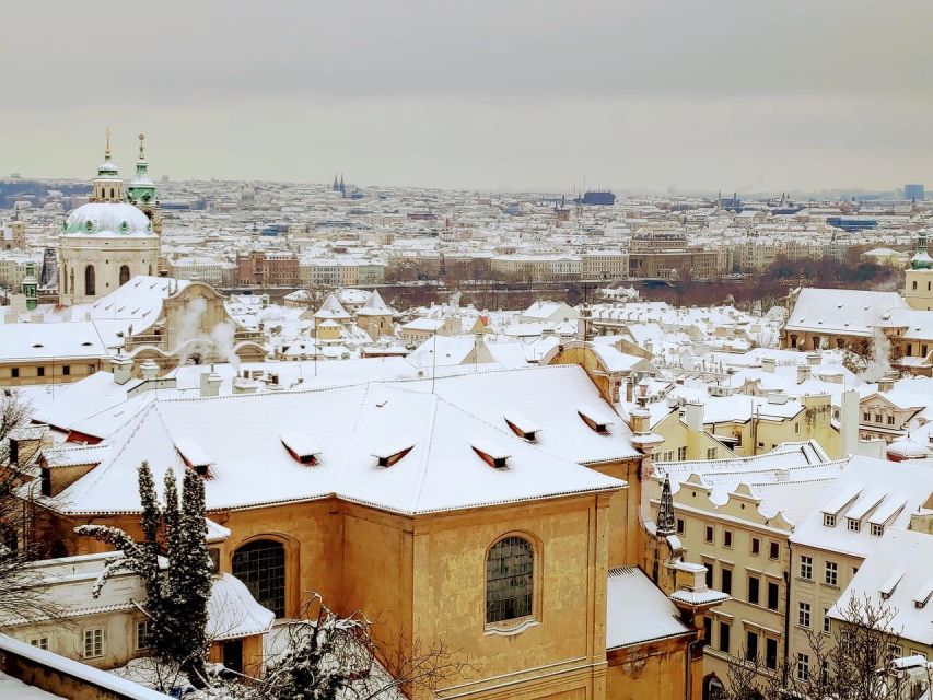 Prague by Car - Charles Bridge: a calmer stroll with structure and timing