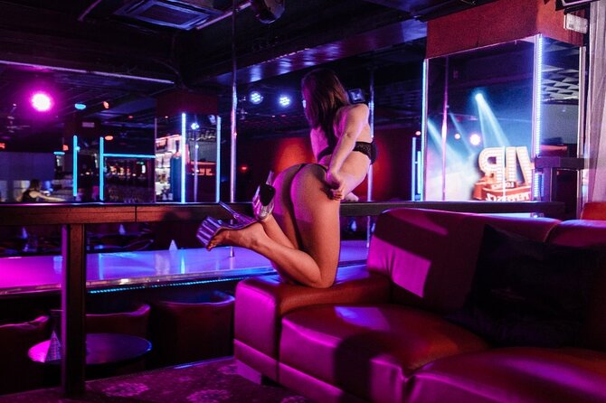 Prague by Night! - The entertainment factor: shows, dancers, and how to enjoy it without stress