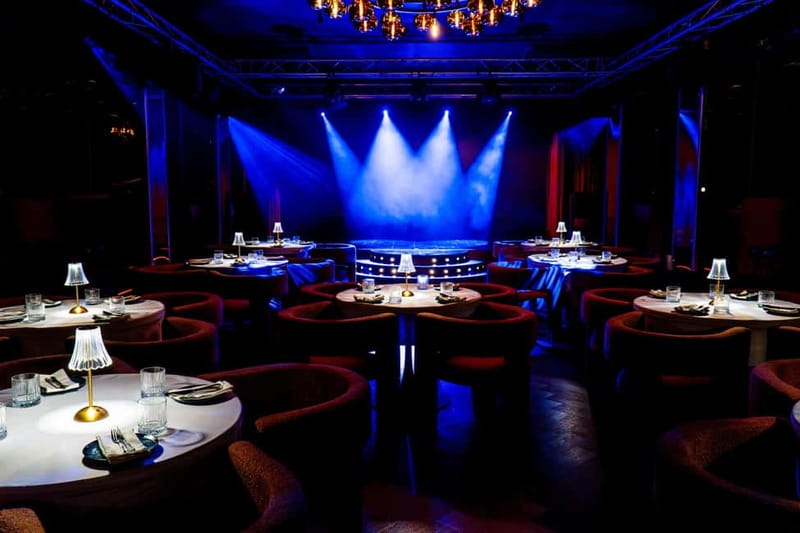 Prague: Cabaret Show at Medusa - Nightlife Prague - Where the energy comes from: the performers and the venue setup