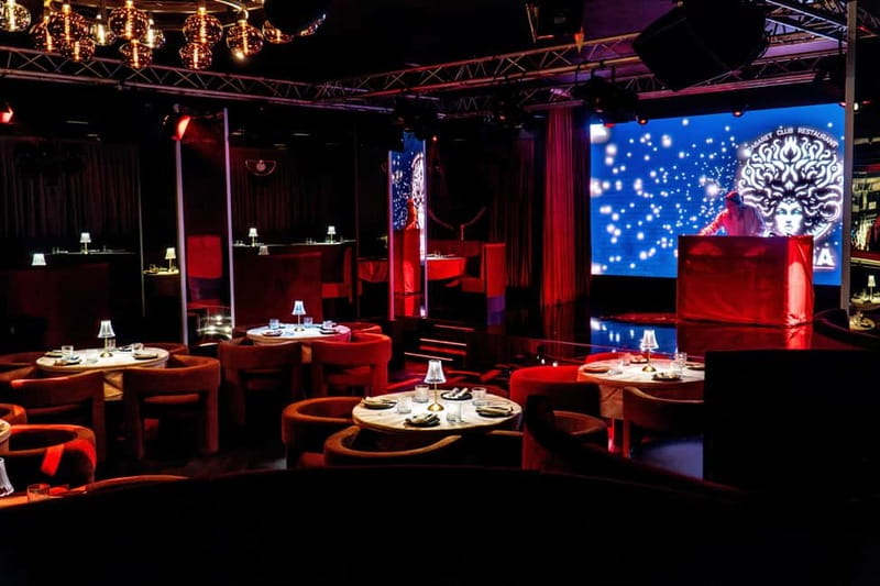 Prague: Cabaret Show at Medusa - Nightlife Prague - Who should book Medusa cabaret in Prague