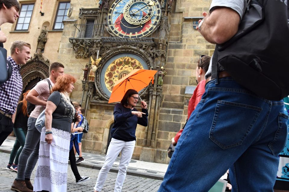 Prague: Castle and Jewish Quarter Tour - Old Town Square and the Astronomical Clock: What to Look For