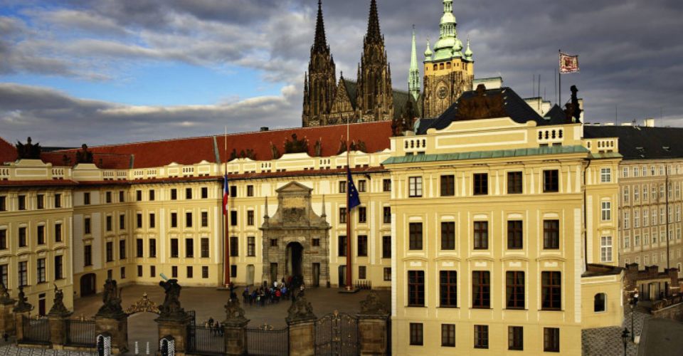 Prague: Castle and Lesser Town Walking Tour with Local Guide - Price and value for a 3-hour guided walk