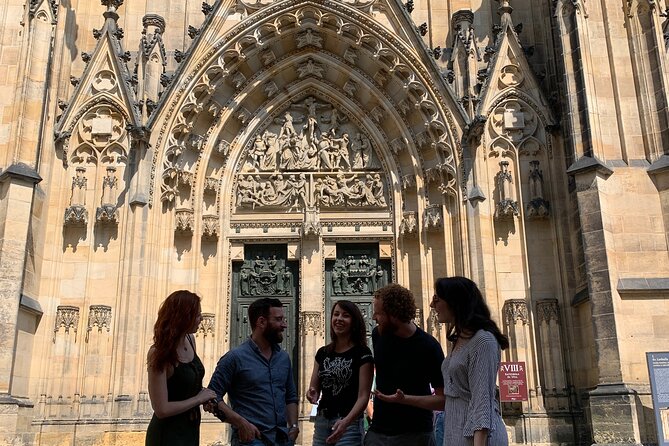 Prague Castle and Pubs Tour with Drinks Included - A 3-Hour Prague Castle Pub Walk That Actually Moves