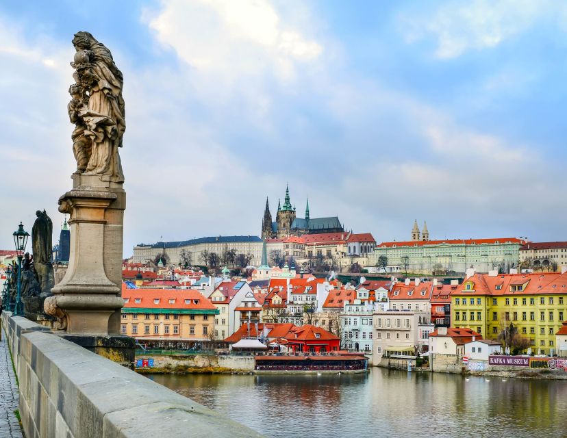 Prague: City Tour - Walking the center toward Rudolfinum: finishing with a landmark feel