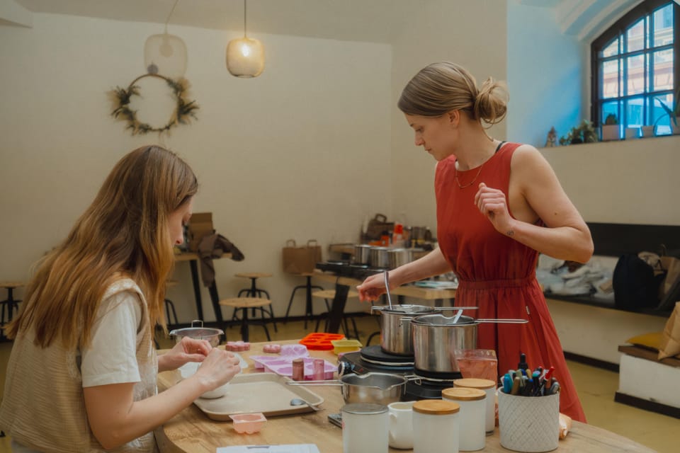 Prague: Coconut Candle Workshop - Price and value: is $46 fair for a 2-hour craft?