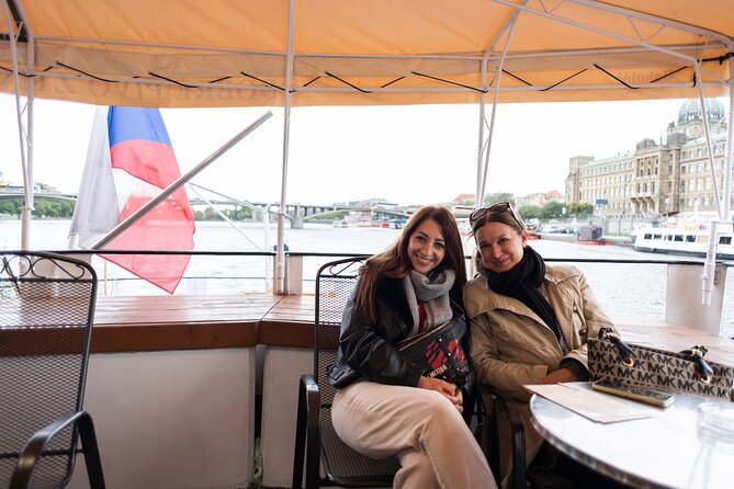Prague Combo: Castle Guided Tour, Bus and Optional Boat - Getting There at 11:00: Bus Ride from Na Příkopě
