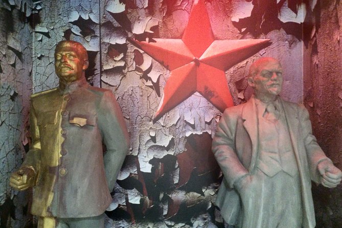 Prague Communism tour with visit of Communism museum - National Avenue and the Velvet Revolution Spark