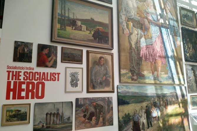 Prague Communism tour with visit of Communism museum - Timing and Route Reality: How to Prepare for a 3-Hour History Walk