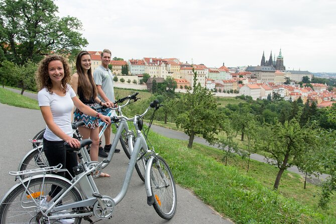 Prague E-Bike City Sightseeing Tour - Lennonova zeď and city-theatre stops: Prague with personality