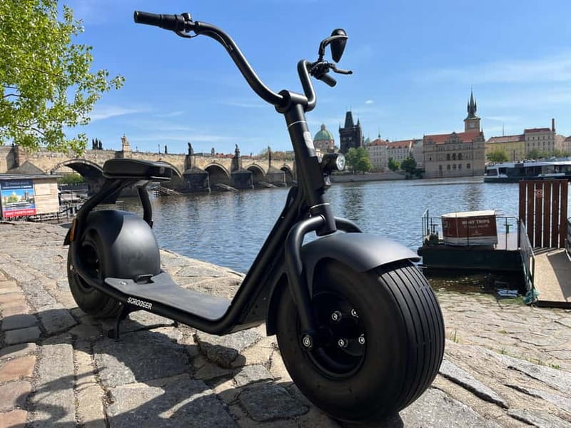 Prague E-Scooter City Tour: Regular or Fat Tire - Key highlights at a glance