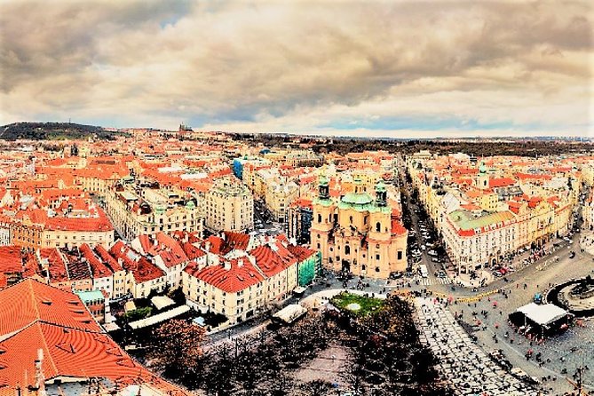 Prague Fairytale Tour: Old Town And Castle private tour - Prague Castle in one hour: what you can realistically do