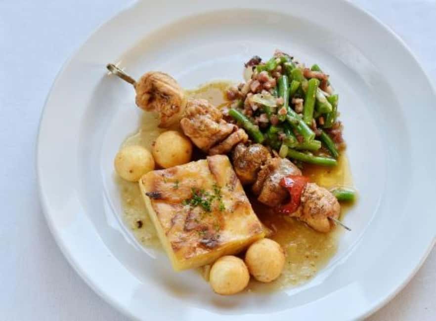 Prague: Folk Dancing Dinner Experience - Practical tips to enjoy it more