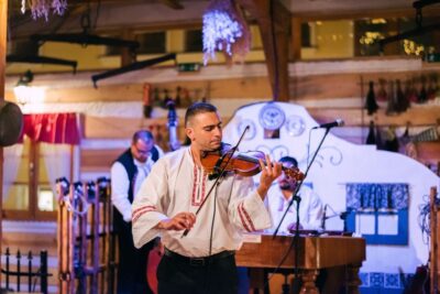 Prague: Folkloric Dinner Show with Unlimited Drinks - How the Folklore Show Works: Singing, Dancing, and Getting on the Floor