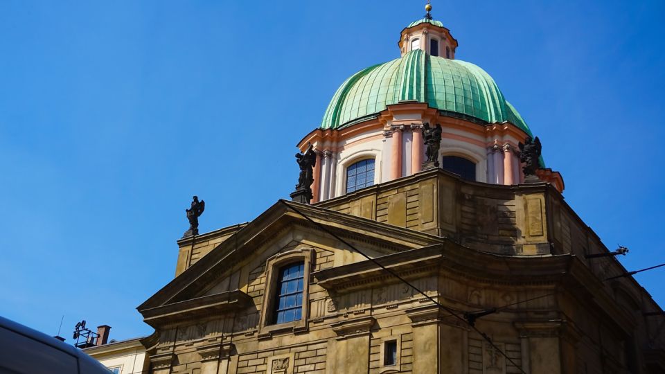 Prague For The First Time: 2-hour Private Walking Tour - Old New Synagogue: what makes this stop work on foot