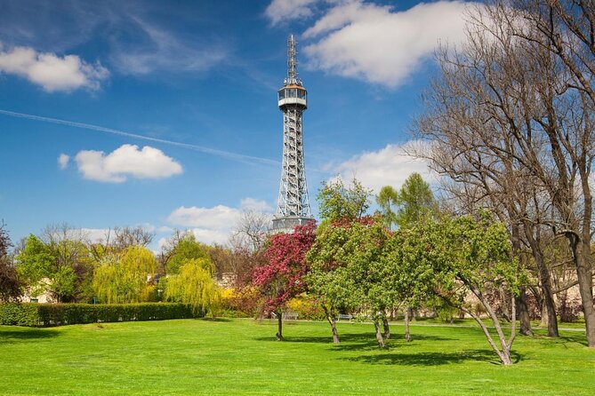 Prague Full-Day City Walking Tour and Petrin Tower - Key things that make this tour work
