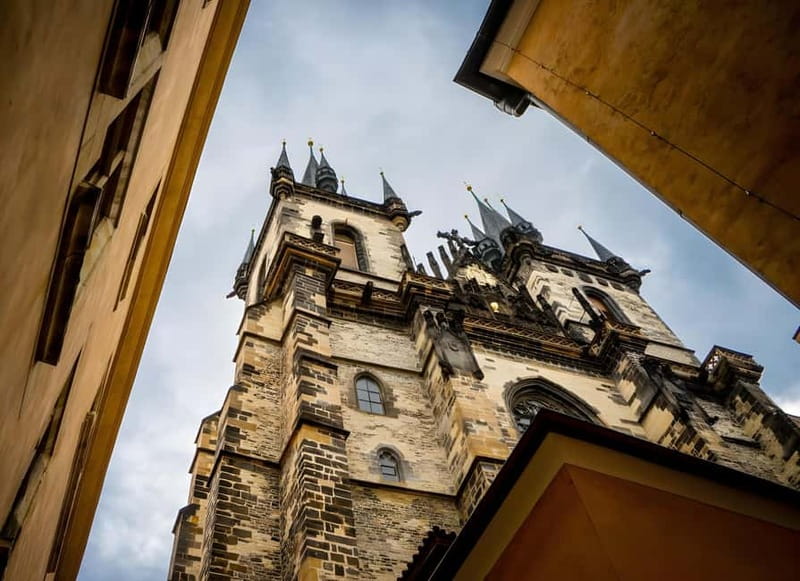 Prague: Full-Day Guided Tour of Prague in a Small-Group - Prague Castle by tram: less strain, more time for the big sights