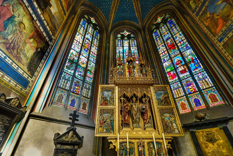 Prague: Full-Day Old Town, River Cruise & Prague Castle Tour - Jewish Quarter Stops: Meaning Beyond the Sight