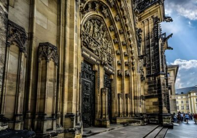 Prague: Full-Day Private Tour of Prague - 5 hours - Your Guide in English or Spanish: How the Stories Land