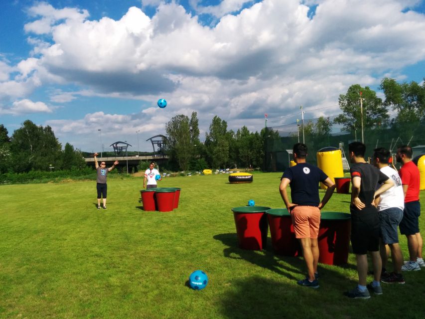 Prague : Giant Foot Darts and Giant Beer Pong Game - What Makes the Games Feel Good: The Instructor and the Structure