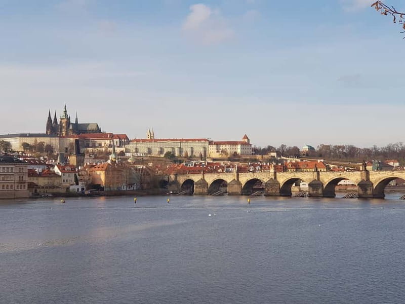 Prague Grand 2,5 hour + 2 hour exterior walking tour - Morning Circuit: Old Town Square, Charles Bridge, Pohořelec, and Prague Castle