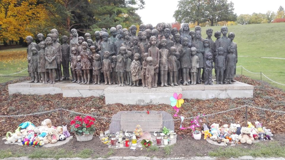 Prague: Guided Operation Anthropoid Tour with Lidice - The Heydrich assassination site: a street that changed, plus the meaning of that small monument