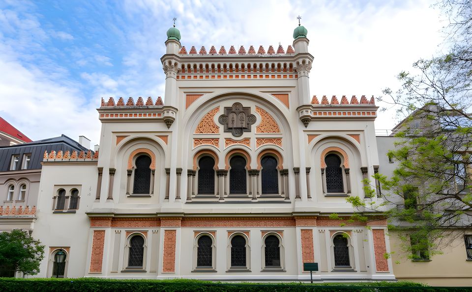 Prague: Guided Tour inside the Jewish Cemetery & Synagogues - Key highlights I’d plan around