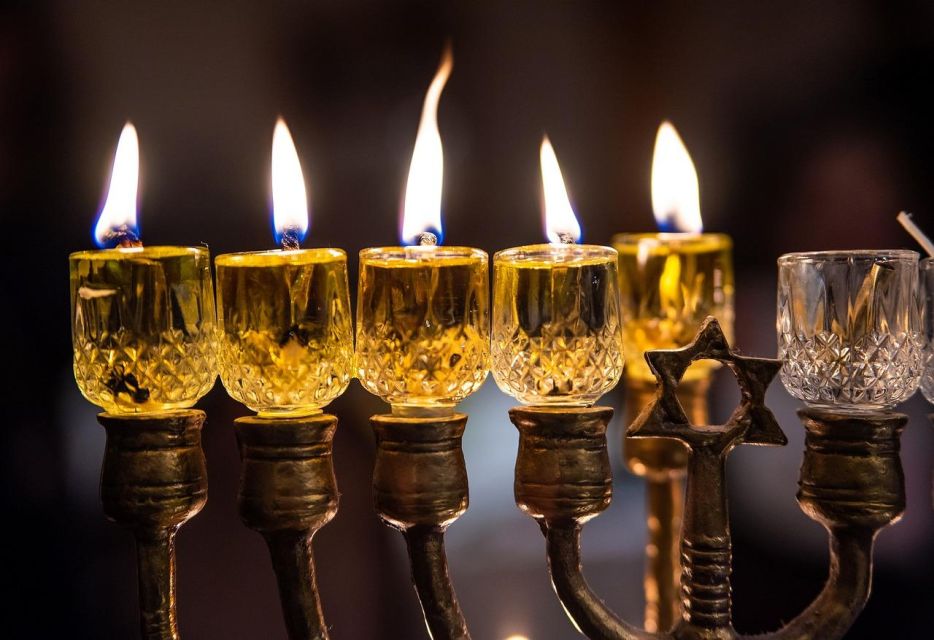 Prague: Guided Tour inside the Jewish Cemetery & Synagogues - Pinkas Synagogue: A Memory-Focused Stop With Guided Meaning