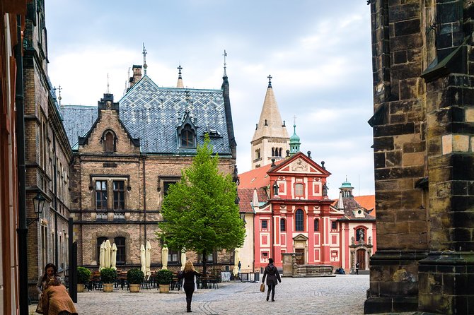 Prague Half Day City Tour by Bus and by Foot - Guide and Driver: Where the Best Experiences Are Won or Lost