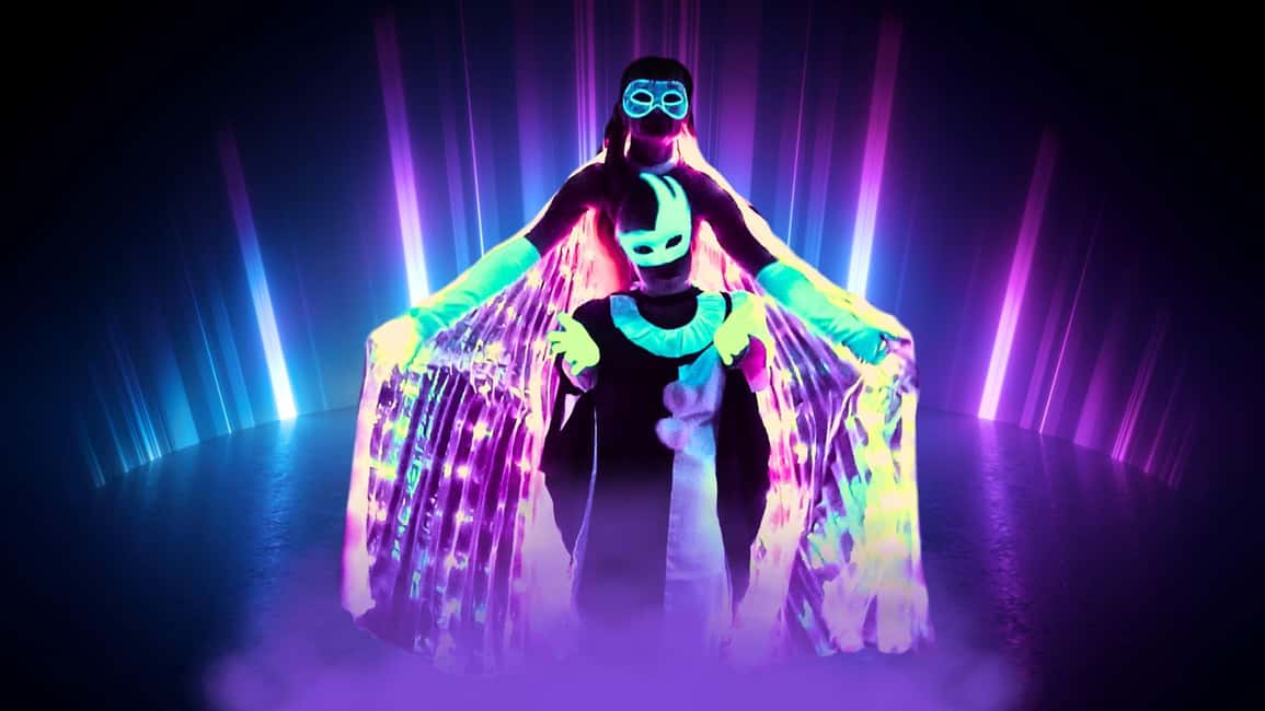 Prague: Images of Love Black Light Theatre Show - The story beats: from first meeting to the goddess of love
