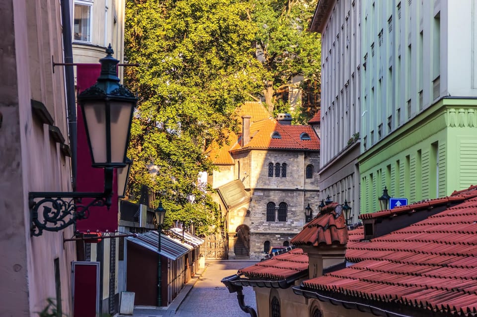Prague: Jewish Quarter Half-Day Private Walking Tour - Pinkas Synagogue Museum: why Holocaust memorial walls hit harder in person