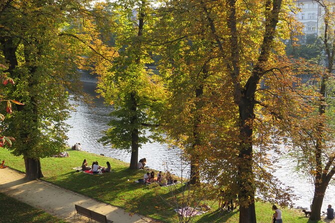 Prague Literary & Historical Tours - Comprehensive Route - Group size, guide style, and what that means for your experience