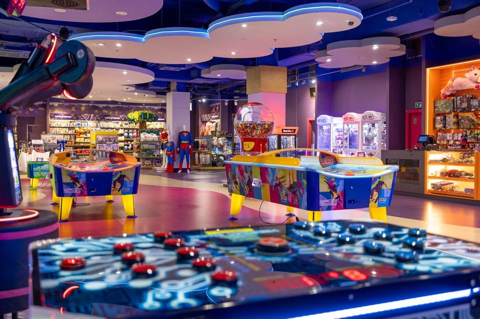 Prague: Mirror Maze Entry Family Ticket - Best Fit: Ages 5+ and Group Size 3 to 6