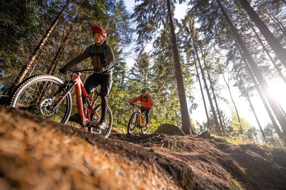 Prague Mountain Biking: Blast Through The Best Singletracks - The ride ends with trains that keep time in check