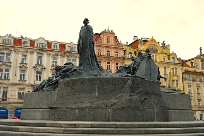Prague: National Museum Ticket & Online Audioguide City Tour - Meeting Point and Timing: Start Easy, Then Follow the Sound