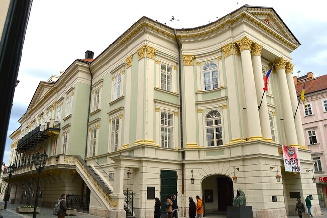 Prague: National Museum Ticket & Online Audioguide City Tour - Best For: Who This Audioguide + Museum Entry Fits