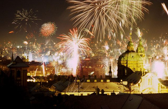Prague: New Year's Eve Pub Crawl & Karlovy Lazne Club Entry - The Meeting Point at Týnská 639/4: Find It Early, Relax Once You’re In