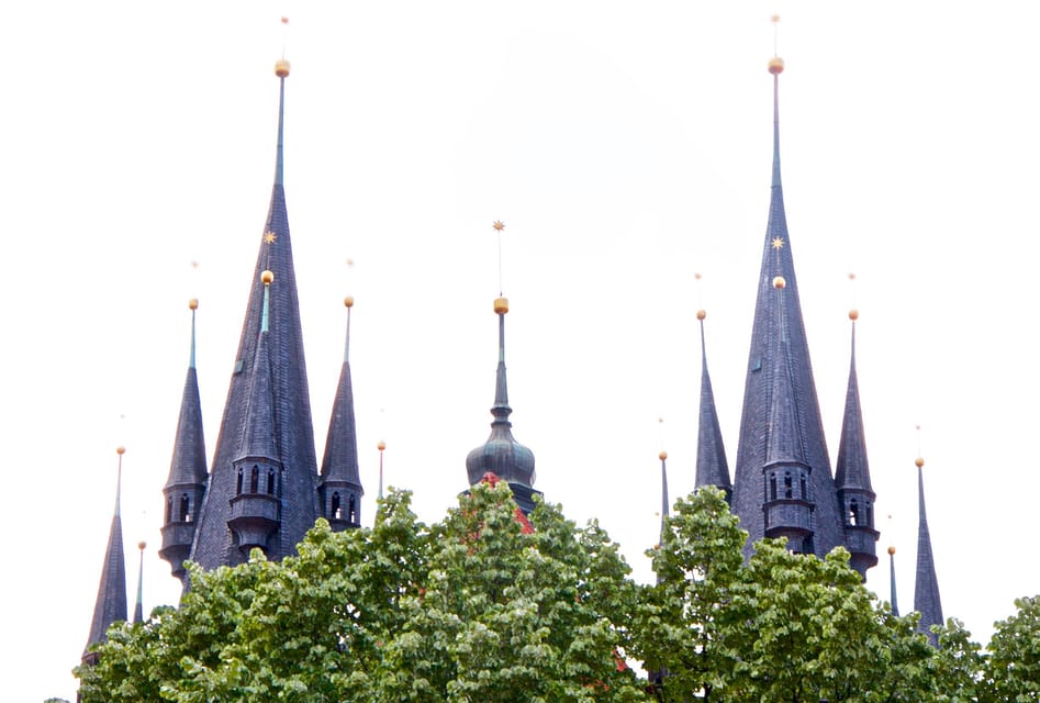 Prague: Old Town and Jewish Quarter Guided Walking Tour - Municipal House and the Powder Tower: the city’s face before the medieval core