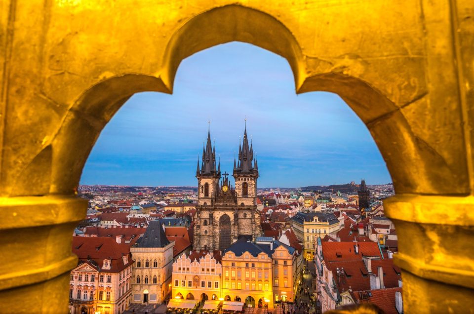 Prague: Old Town Highlights Private Guided Walking Tour - Choosing the 2-Hour Plan: Best for First-Day Orientation