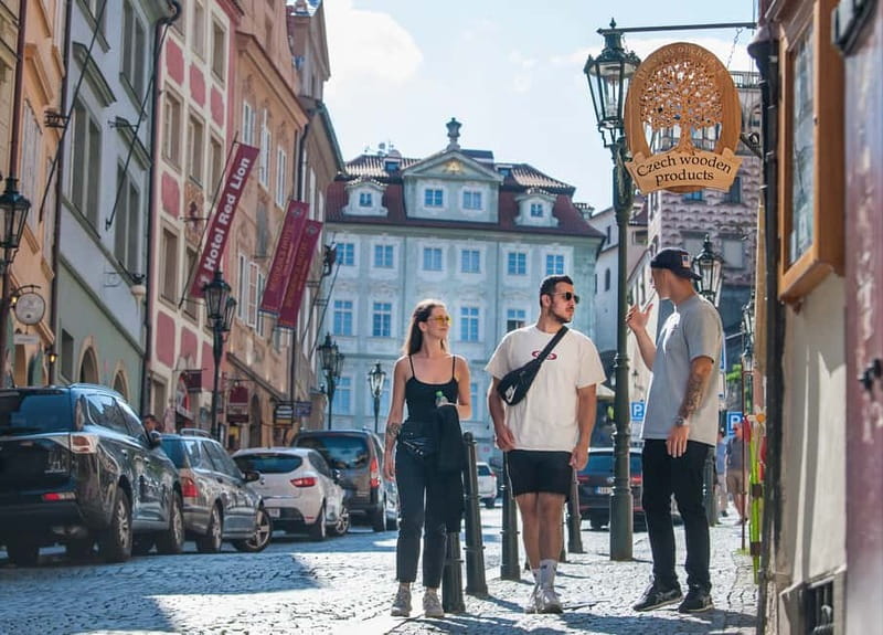 Prague: Old Town, Prague Castle & River Cruise Day Tour - How this day-tour hits three Prague moods