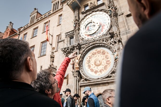 Prague Old Town, River Cruise and Prague Castle Sightseeing Tour Including Lunch - The Jewish Quarter stops: synagogues and memorials without the detour tax