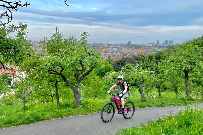 Prague on E-Bike: Explore Greater Downtown Parks & Epic Views - Little Eiffel Tower Area and Prague Castle Courtyard Stops