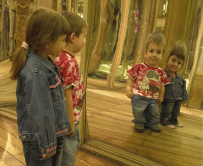 Prague: Petřín Tower and Mirror Maze Entry Ticket - Start at the ticket office and build in time for the climb