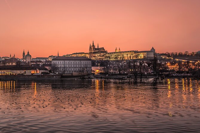 Prague Photoshoot for Couples, Betrothed, Family & Friends - Should You Book This Tour?