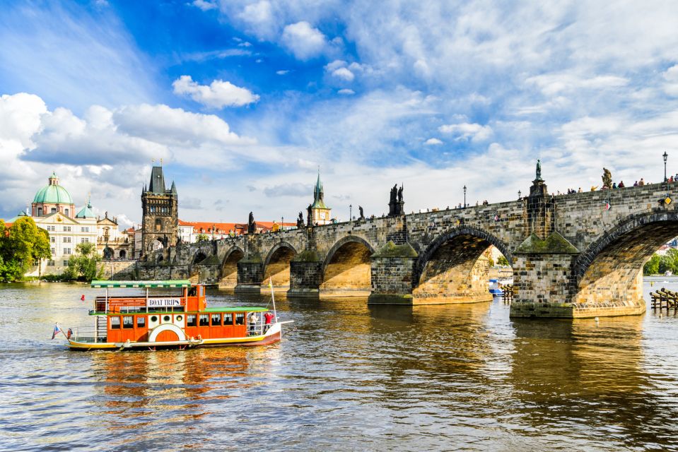 Prague: Prague Castle and Little Quarter Guided Walking Tour - A private 3-hour walk that makes the Castle feel understandable