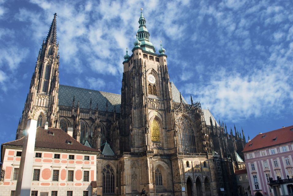 Prague: Prague Castle and Little Quarter Guided Walking Tour - St Vitus Cathedral, King’s Palace, and the “where am I?” moment